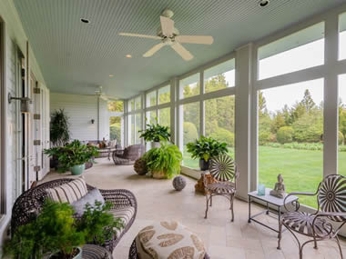 What You’re Missing Without A Dallas/Fort Worth Screened-In Porch